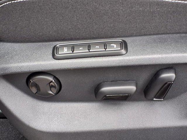 Photo of 2025 Aurora Red Metallic Volkswagen Atlas