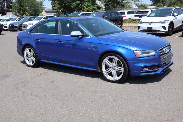 Photo of 2015 Sepang Blue Pearl Effect Audi S4