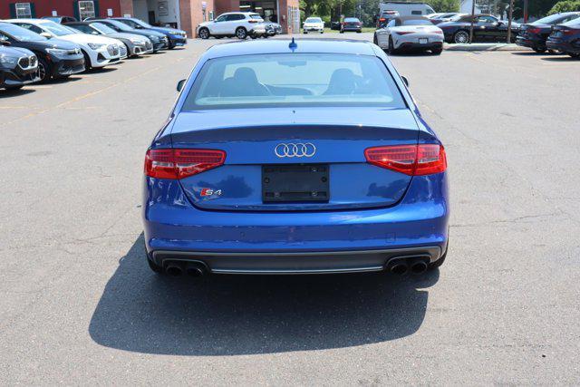 Photo of 2015 Sepang Blue Pearl Effect Audi S4