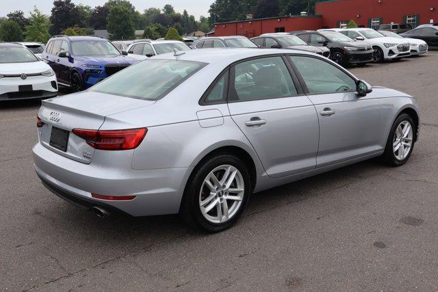 Photo of 2017 Florett Silver Metallic Audi A4