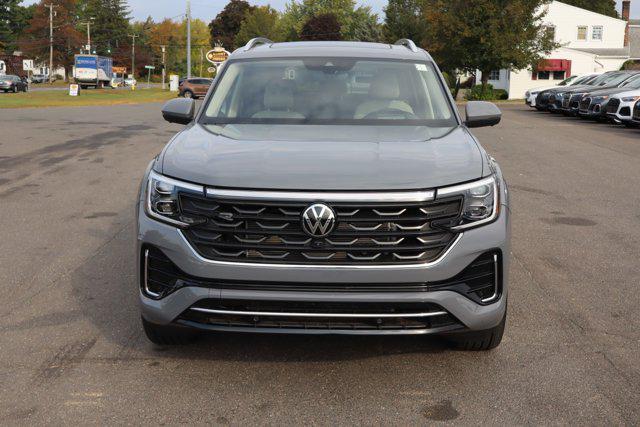 Photo of 2025 Pure Gray Volkswagen Atlas