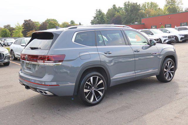 Photo of 2025 Pure Gray Volkswagen Atlas