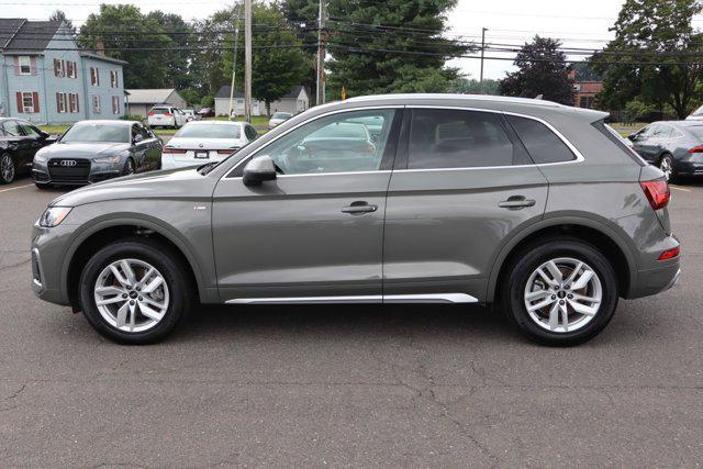 Photo of 2023 Chronos Gray Metallic Audi Q5