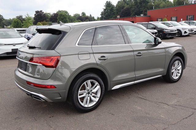 Photo of 2023 Chronos Gray Metallic Audi Q5