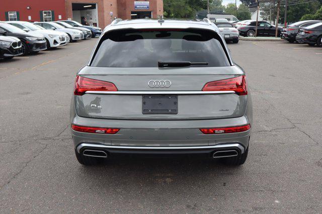 Photo of 2023 Chronos Gray Metallic Audi Q5
