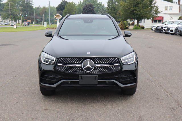 Photo of 2022 Black Mercedes-Benz GLC 300
