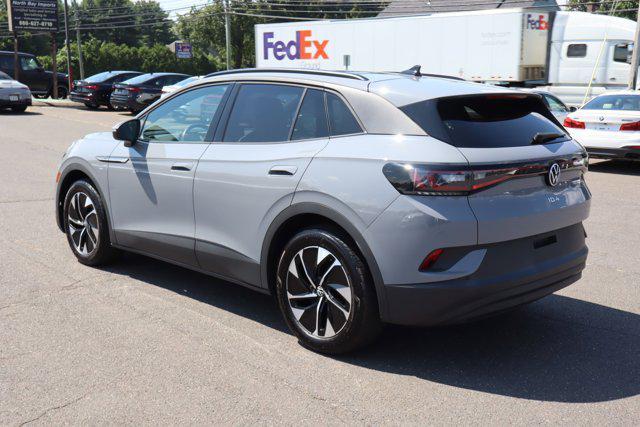 Photo of 2022 Moonstone Gray Volkswagen ID.4
