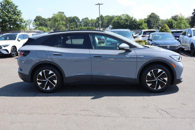 Photo of 2022 Moonstone Gray Volkswagen ID.4
