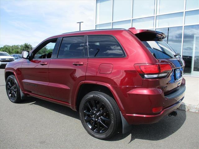 Photo of 2021 Velvet Red Pearlcoat Jeep Grand Cherokee