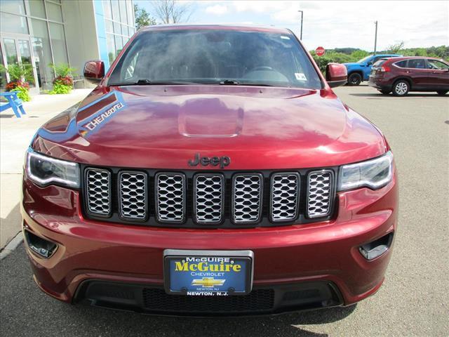 Photo of 2021 Velvet Red Pearlcoat Jeep Grand Cherokee