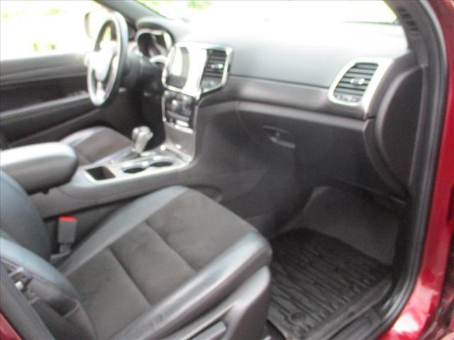 Photo of 2021 Velvet Red Pearlcoat Jeep Grand Cherokee
