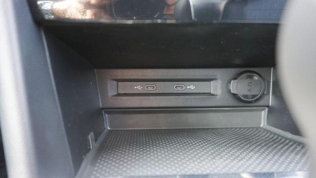 Photo of 2025 Pure White Volkswagen Taos