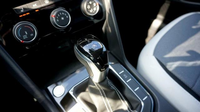 Photo of 2025 Pure White Volkswagen Taos
