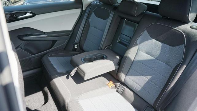 Photo of 2025 Pure White Volkswagen Taos