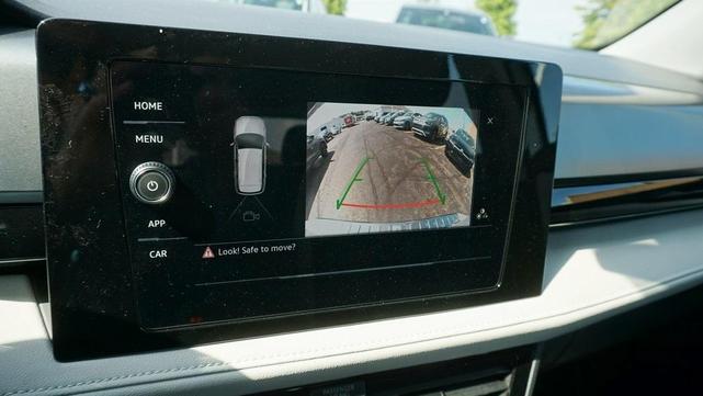 Photo of 2025 Pure White Volkswagen Taos