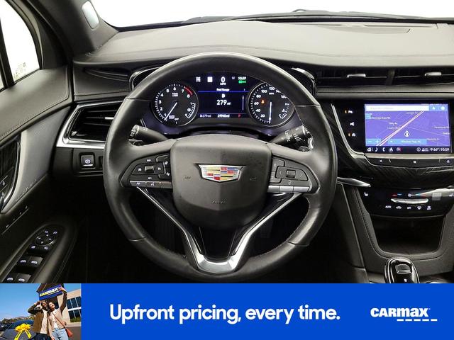 Photo of 2020 Gray Cadillac XT6