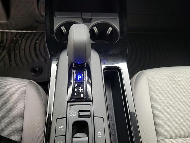 Photo of 2024 Gray Toyota Prius