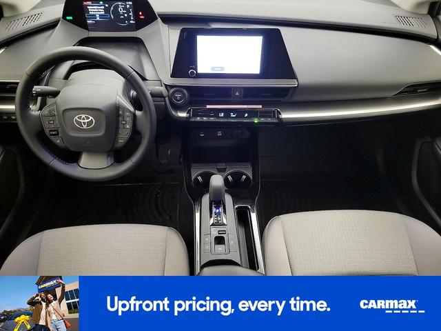 Photo of 2024 Gray Toyota Prius