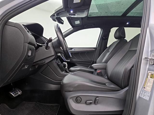 Photo of 2022 Blue Volkswagen Tiguan