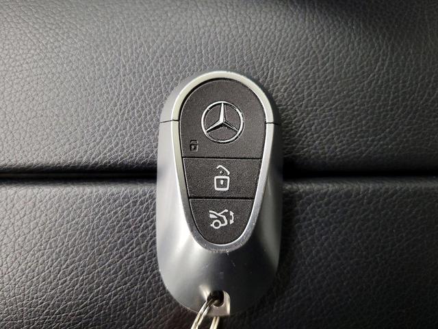 Photo of 2024 Black Mercedes-Benz C-Class