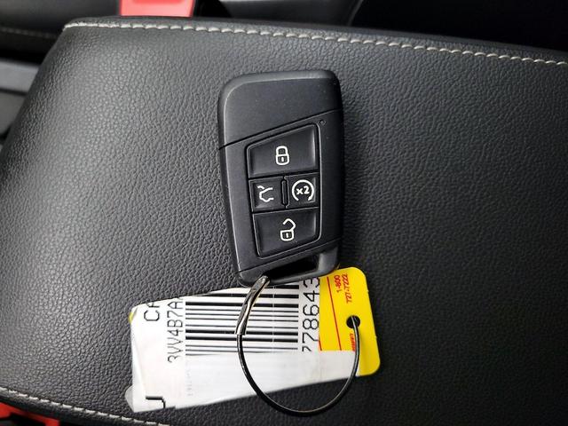 Photo of 2024 White Volkswagen Tiguan