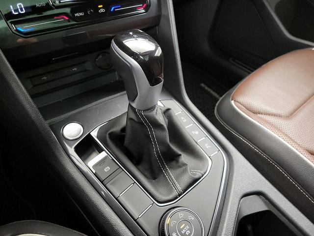 Photo of 2024 White Volkswagen Tiguan
