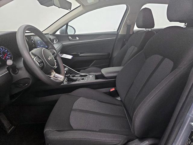 Photo of 2023 Silver Kia K5