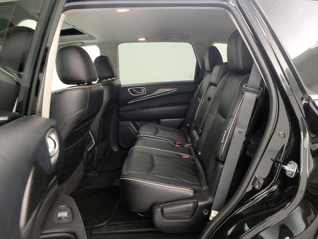 Photo of 2018 Black INFINITI QX60