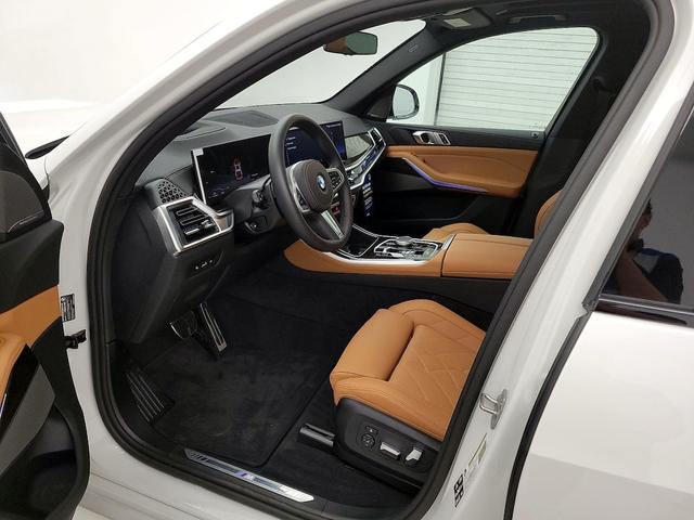 Photo of 2025 White BMW X5