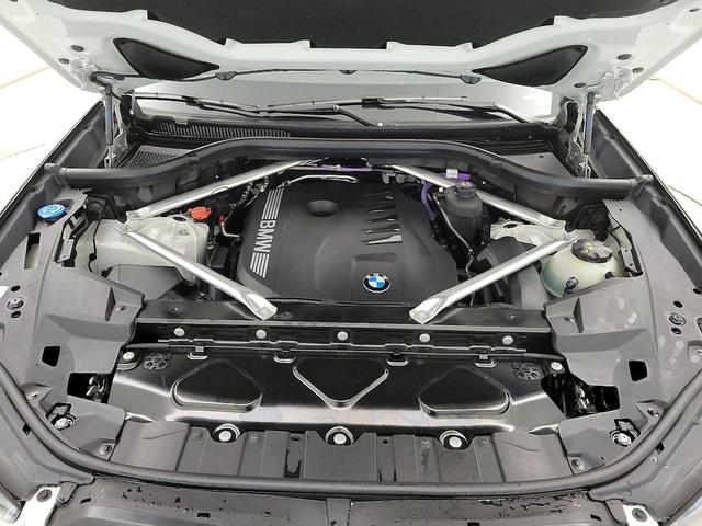 Photo of 2025 White BMW X5