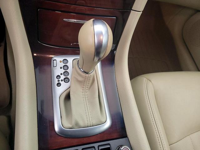 Photo of 2015 Black INFINITI QX50
