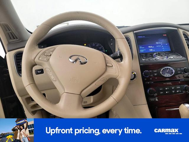Photo of 2015 Black INFINITI QX50