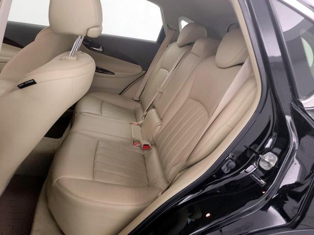 Photo of 2015 Black INFINITI QX50
