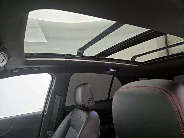 Photo of 2024 White Chevrolet Equinox