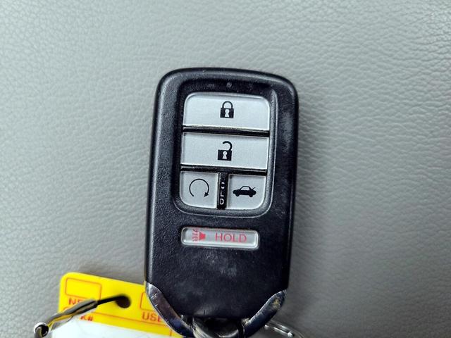 Photo of 2018 Gray Honda Accord