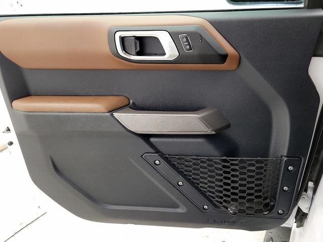 Photo of 2023 White Ford Bronco
