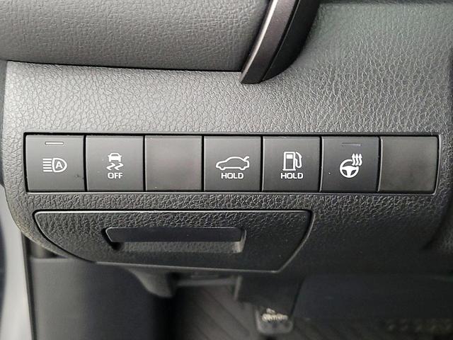 Photo of 2022 Silver Toyota Camry