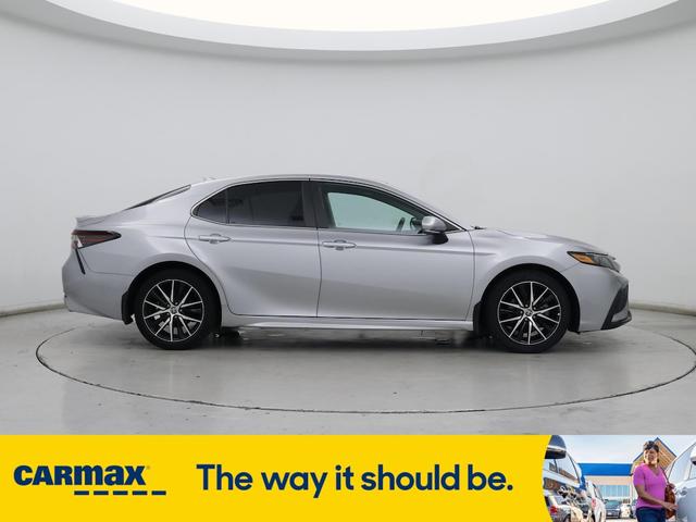 Photo of 2022 Silver Toyota Camry