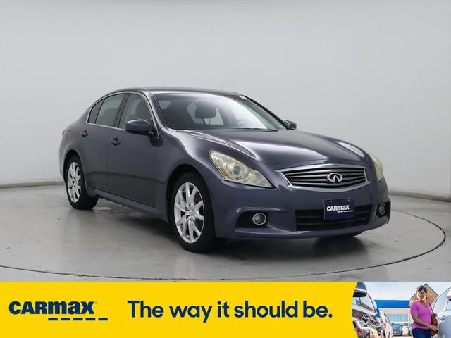 2013 Infiniti G37