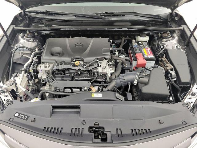 Photo of 2019 Gray Toyota Camry