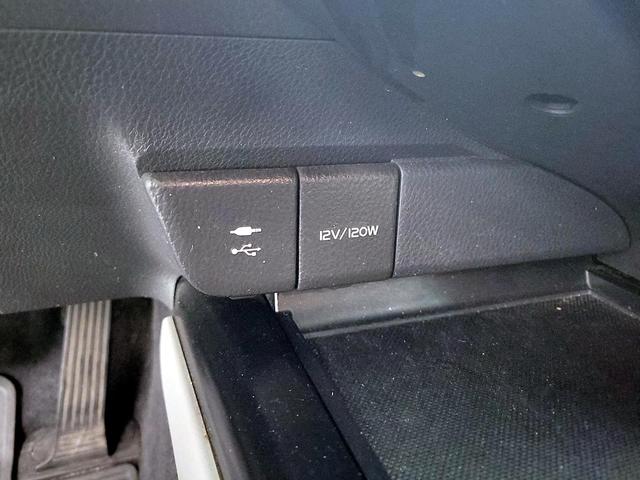 Photo of 2019 Gray Toyota Camry