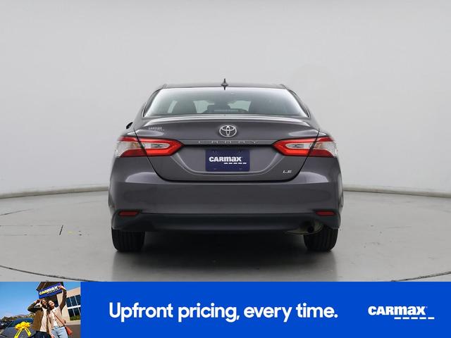 Photo of 2019 Gray Toyota Camry