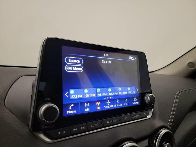 Photo of 2021 Blue Nissan Sentra