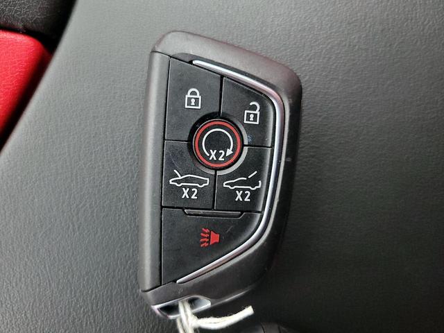 Photo of 2025 White Chevrolet Corvette