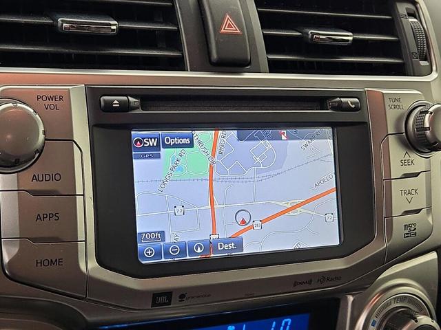 Photo of 2016 Gray Toyota 4Runner
