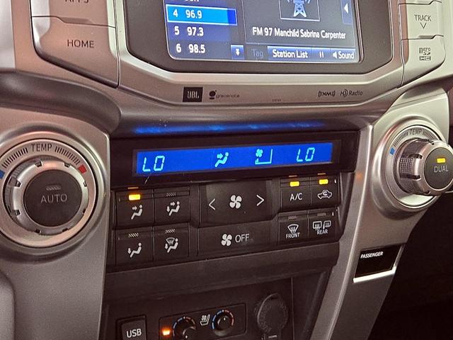Photo of 2016 Gray Toyota 4Runner