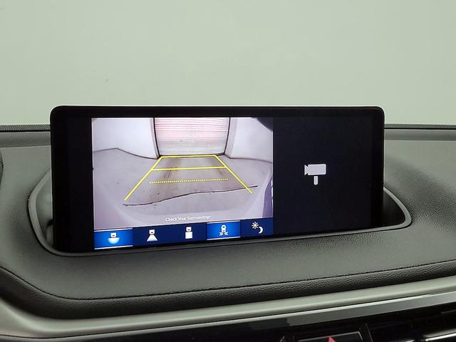 Photo of 2023 White Acura MDX