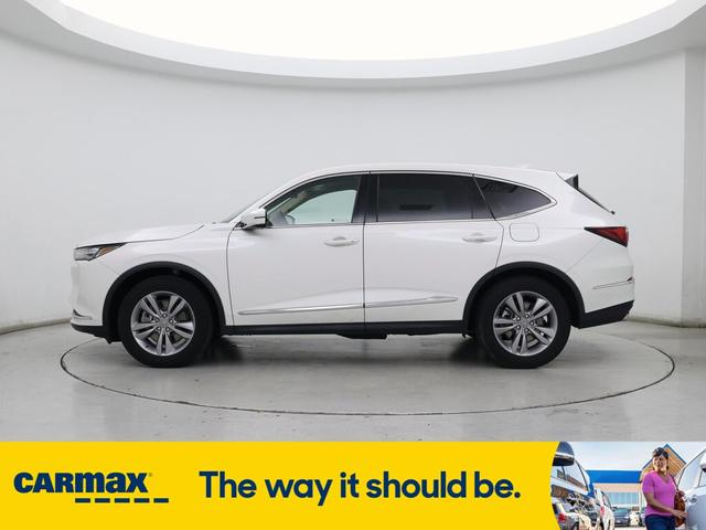 Photo of 2023 White Acura MDX