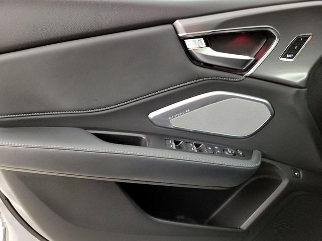 Photo of 2021 Silver Acura RDX