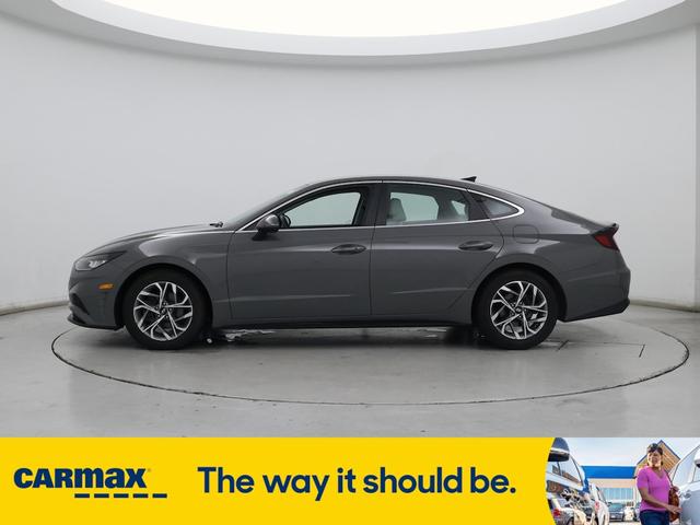 Photo of 2023 Gray Hyundai SONATA